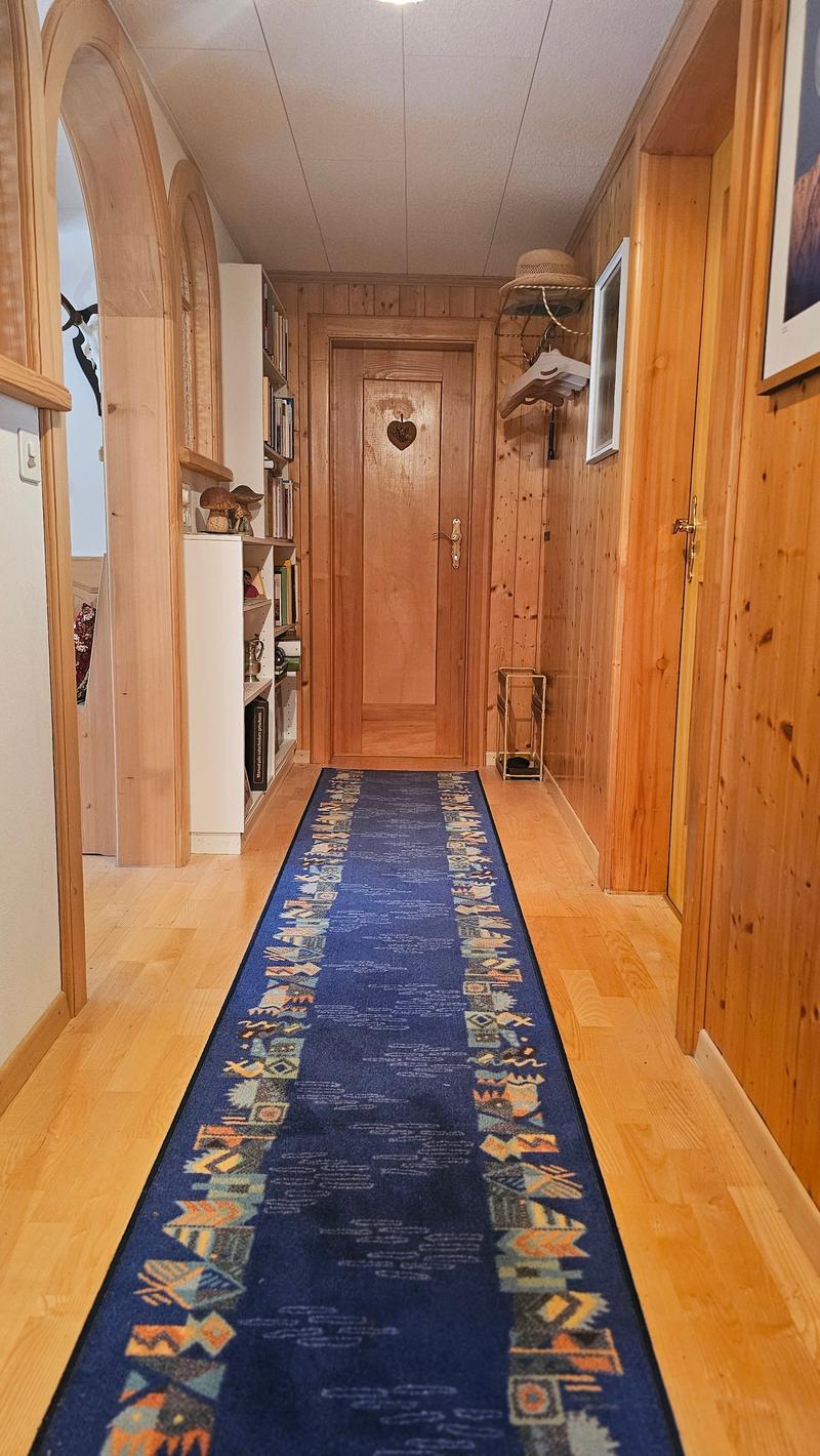 Charmante 2.5-Zimmer-Dachwohnung in Trun (11)