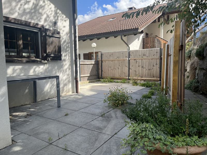 3.5-Zimmerwohnung mit Balkon und Sitzplatz in Schluein (14)
