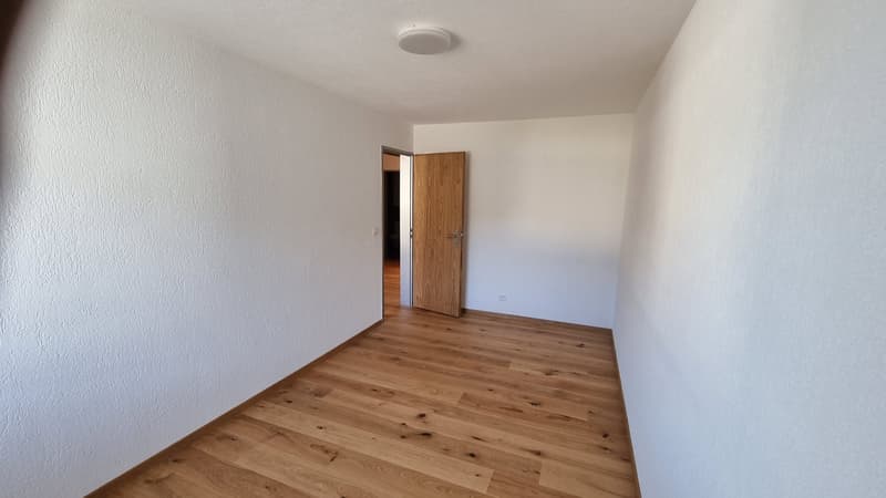 Helle 4.5-Zimmer-Wohnung mit Bergblick in Bonaduz – ab sofort verfügbar! (6)