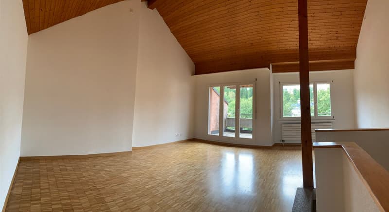 Grosszügige 4.5 Zi.-Maisonette-Wohnung in Fahrweid / Wohnen in einer Genossenschaft (2)