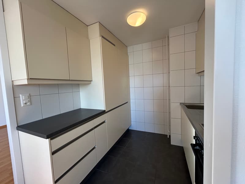 Appartement de 3.5 pièces, 2ème étage, env. 60 m2 (1)