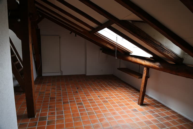 Bel appartement de 2.5 pièces, 6ème étage, env. 55 m2 (2)