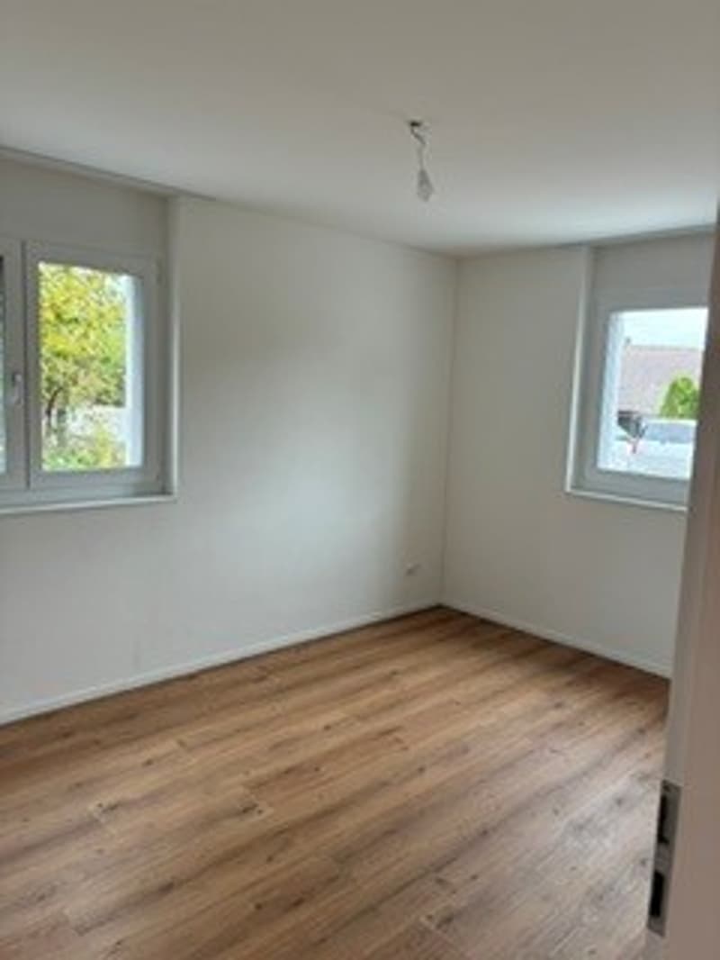 Charmante Wohnung mit viel Umschwung, modern und familienfreundlich (12)