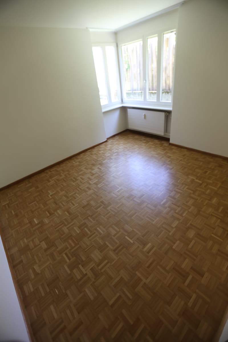 "Im Haus der weissen Taube" beim Dorfzentrum (7)
