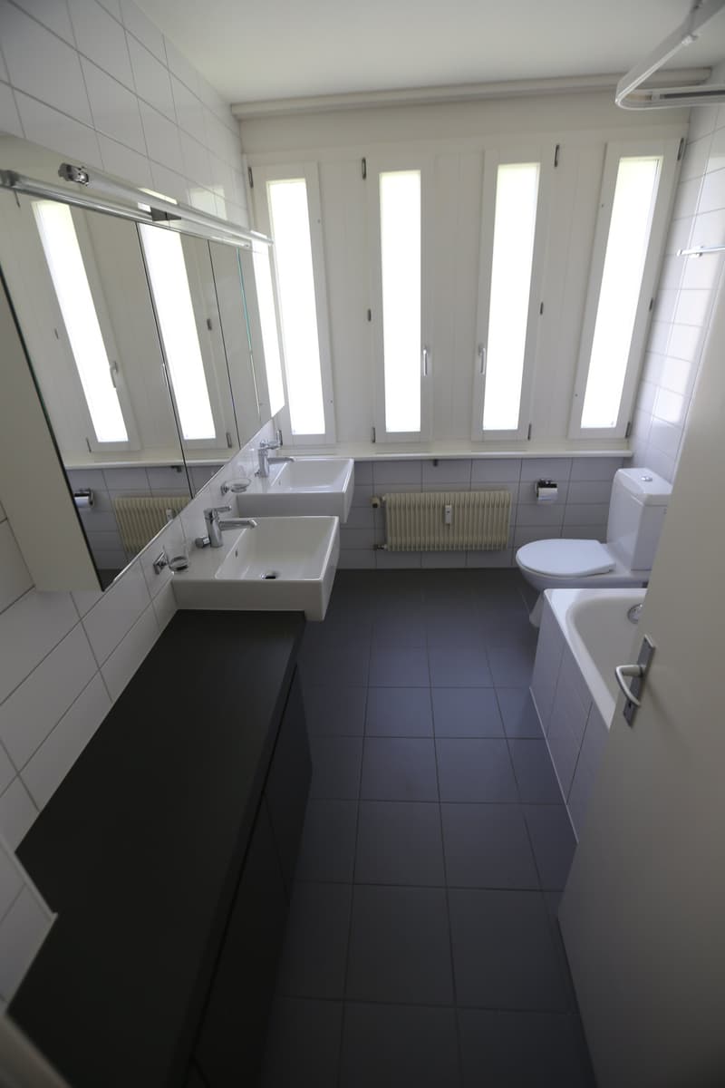 "Im Haus der weissen Taube" beim Dorfzentrum (6)