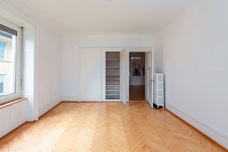 Helle 5.5 Zimmer-Wohnung an zentraler Lage (18)