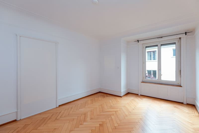 Helle 5.5 Zimmer-Wohnung an zentraler Lage (19)