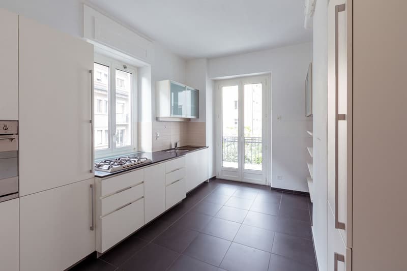 Helle 5.5 Zimmer-Wohnung an zentraler Lage (8)