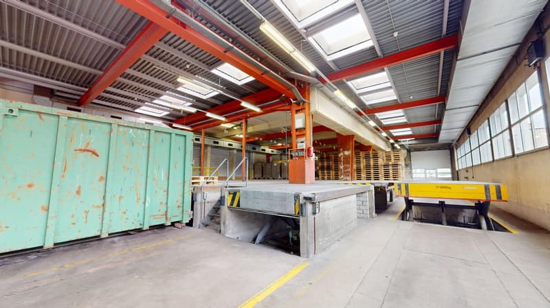 Vielseitige Gewerberäume mit optimaler Infrastruktur in Zofingen (6)