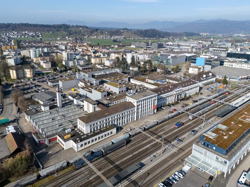 Vielseitige Gewerberäume mit optimaler Infrastruktur in Zofingen (10)