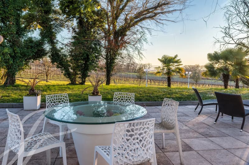 Charming property to renovate in the heart of the countryside (4)
