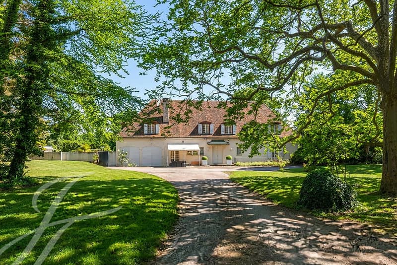 Charming property to renovate in the heart of the countryside (3)