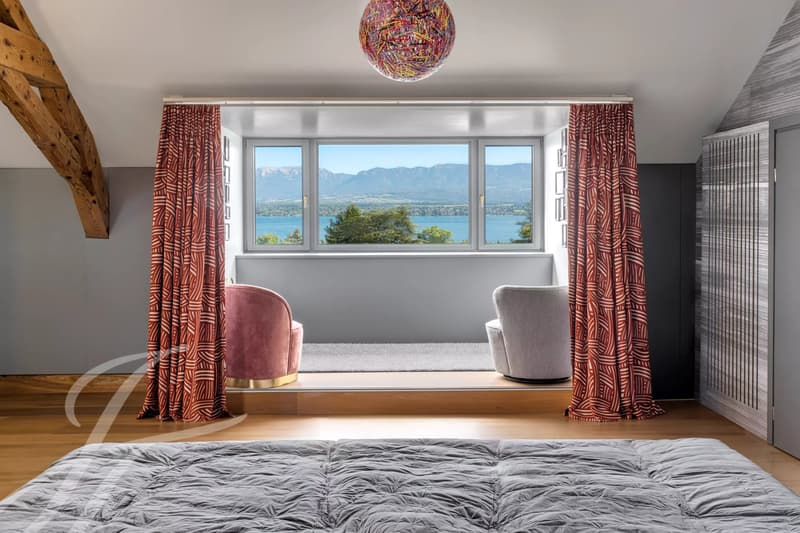 EXCLUSIVITY - Beautiful village house with panoramic lake view (10)
