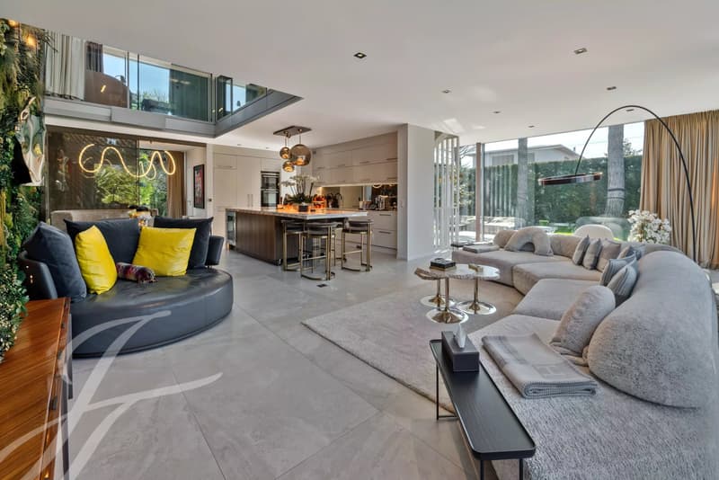 Bright villa in a residential area (8)