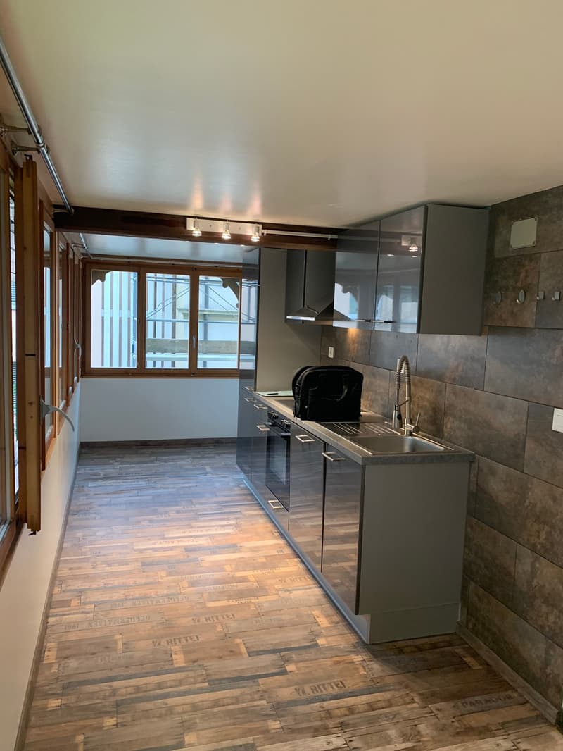 Veytaux - Avenue de Chillon 37 - appartement de 2.5 pièces au (2)