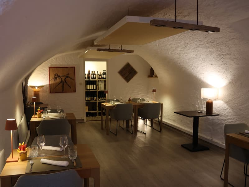 Les Evouettes - Route Cantonal 51 - Restaurant au rez-de-chaussée (1)