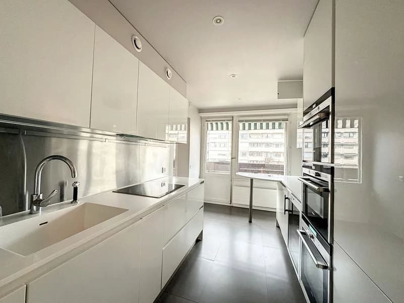Magnifique appartement moderne proche de toutes commodités. Belle rénovation de qualité. (2)