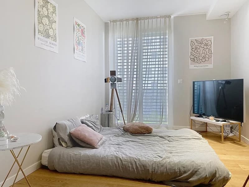 Bel appartement de 4 pièces avec grande loggia dans un immeuble récent et calme à Cologny. (5)