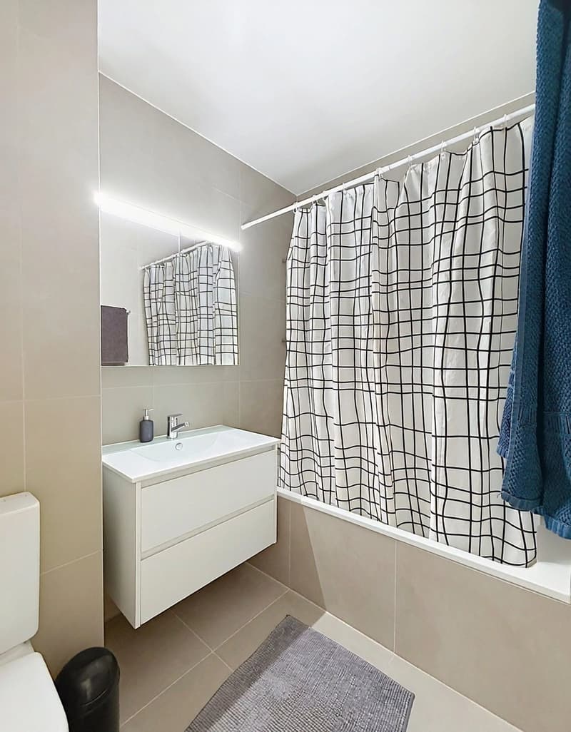 Très bel appartement spacieux et lumineux avec loggia (6)