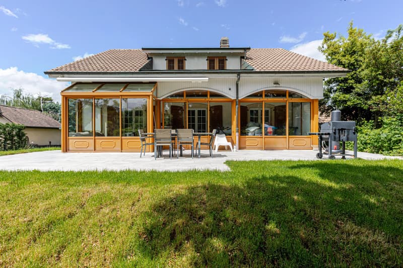 MAISON INDIVIDUELLE DE 6.5 PIÈCES - CHÊNE-BOURG (1)