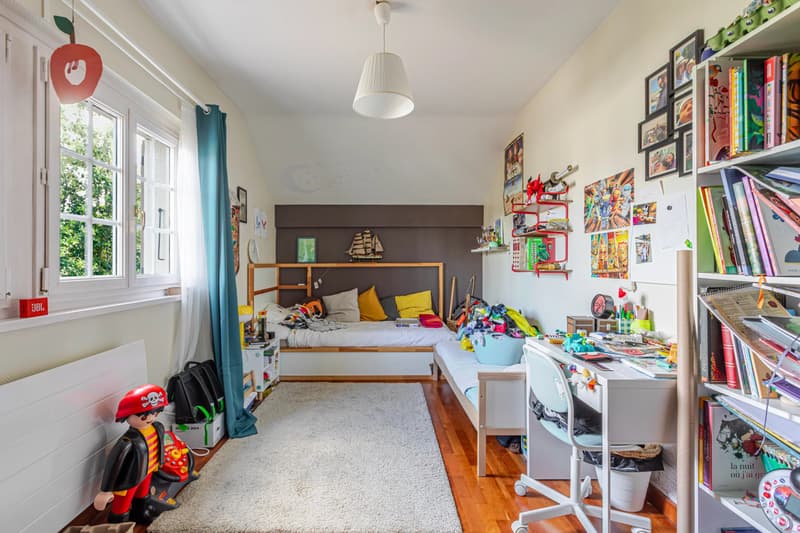 MAISON INDIVIDUELLE DE 6.5 PIÈCES  - CHÊNE-BOURG (8)