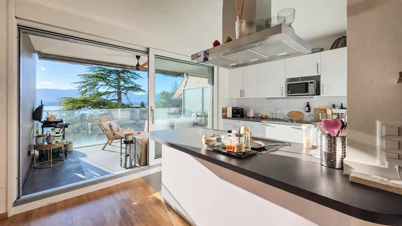 Exclusivité - Magnifique 4 pièces avec vue imprenable sur le Lac (4)