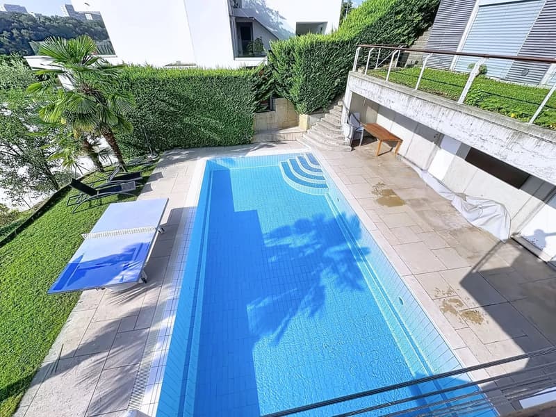 GENEREUX 7.5 PIECES DANS PETITE COPROPRIETE AVEC PISCINE (3)