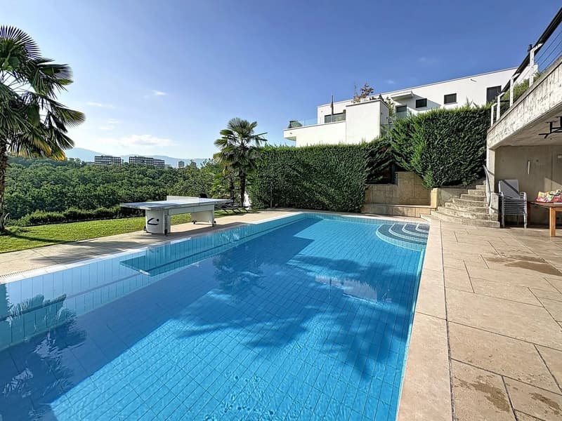 GENEREUX 7.5 PIECES DANS PETITE COPROPRIETE AVEC PISCINE (2)