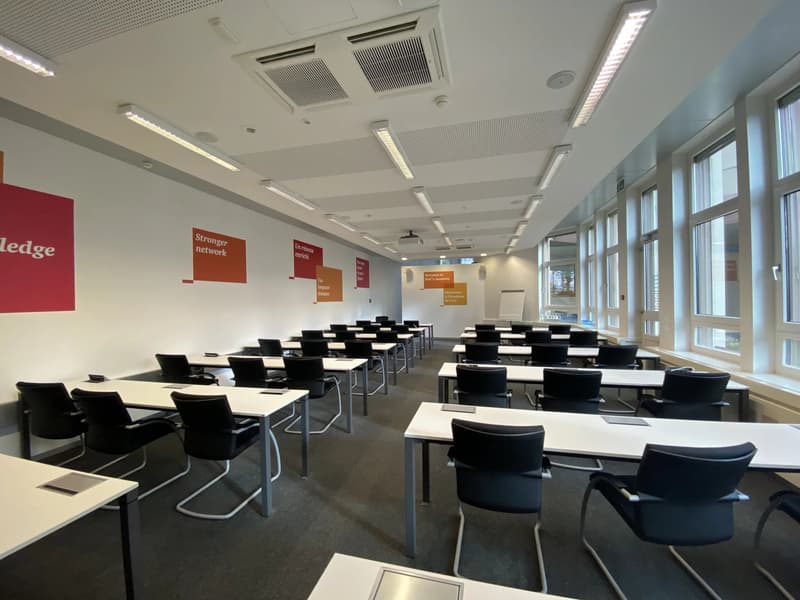 Surfaces administratives entièrement aménagées aux Nations (5)