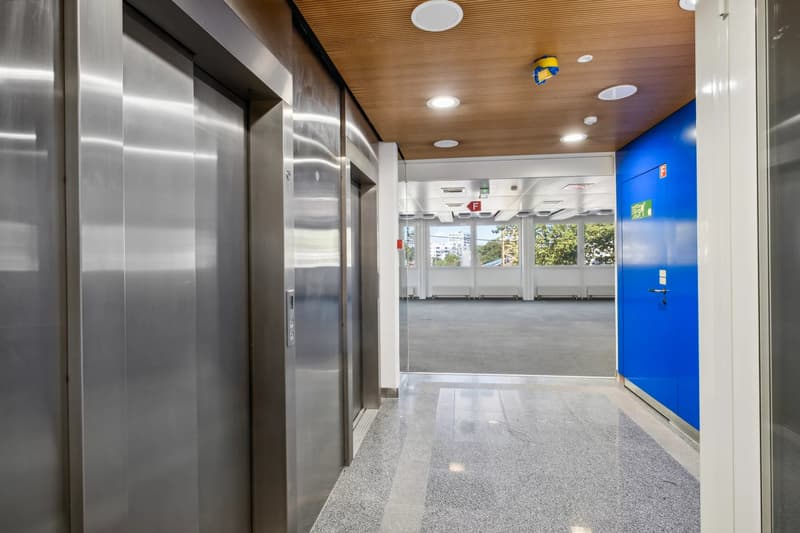 Surfaces administratives aménagées aux Charmilles (4)
