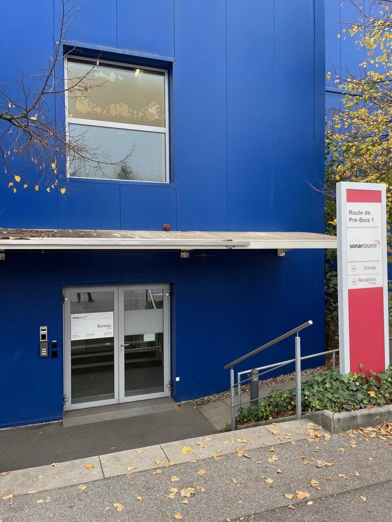 5000 m² situés au coeur d'une zone dynamique (3)
