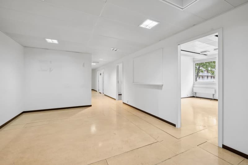 Surfaces administratives aux Charmilles (2)