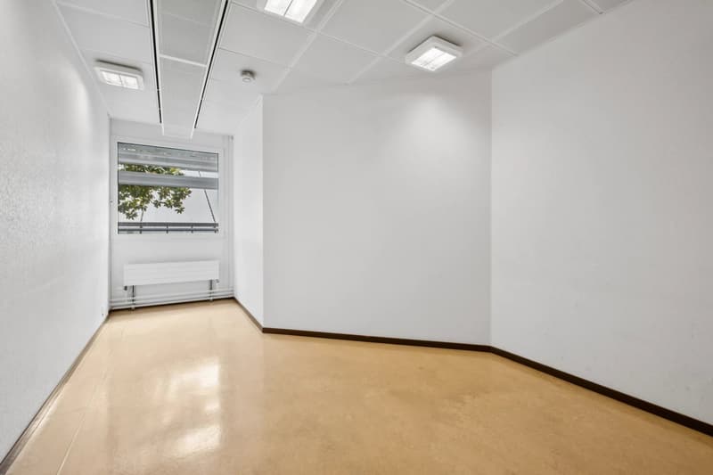 Surfaces administratives aux Charmilles (7)