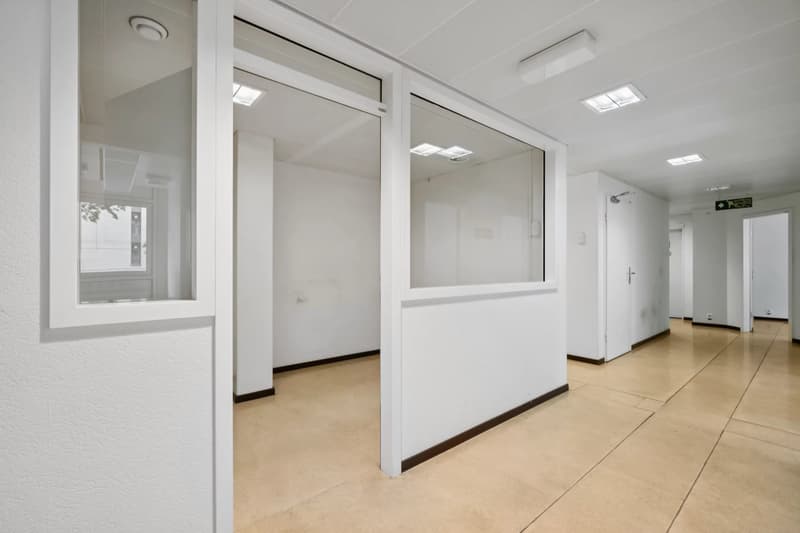 Surfaces administratives aux Charmilles (10)
