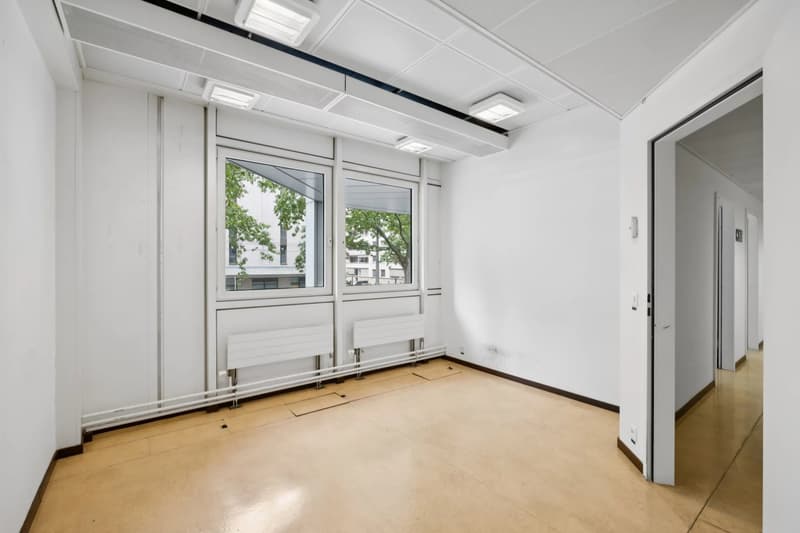 Surfaces administratives aux Charmilles (6)