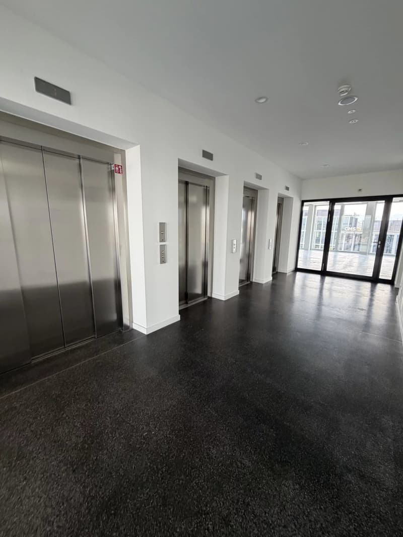 Bureaux - Esplanade de Pont-Rouge, 14ème étage (3)