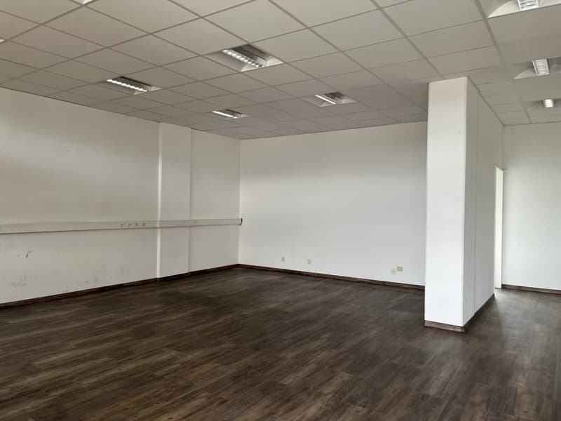 Surfaces administratives à prix attractif (2)