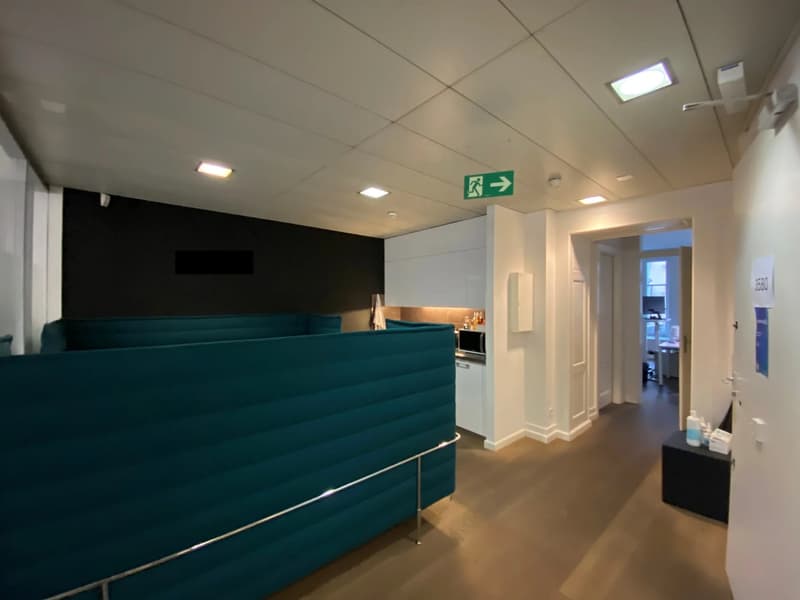 Belles surfaces administratives dans un immeuble de haut standing dans le quartier des banques (4)