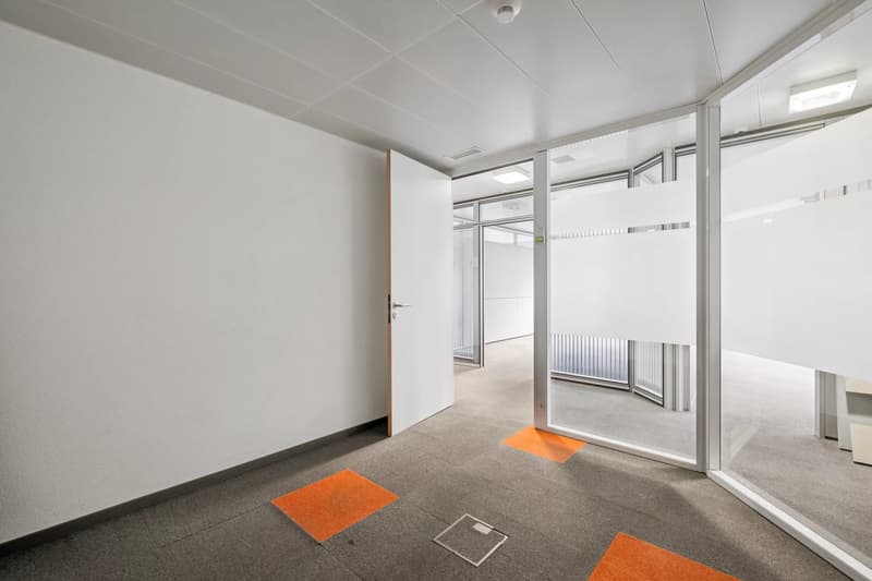 Bureaux privatifs flexibles de 10 m² aux Charmilles (9)
