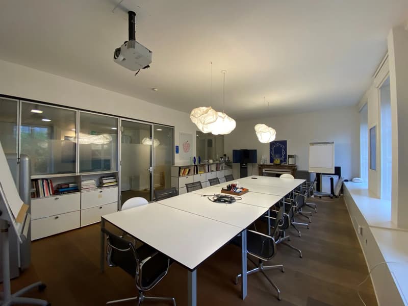 Belles surfaces administratives dans un immeuble de haut standing dans le quartier des banques (8)