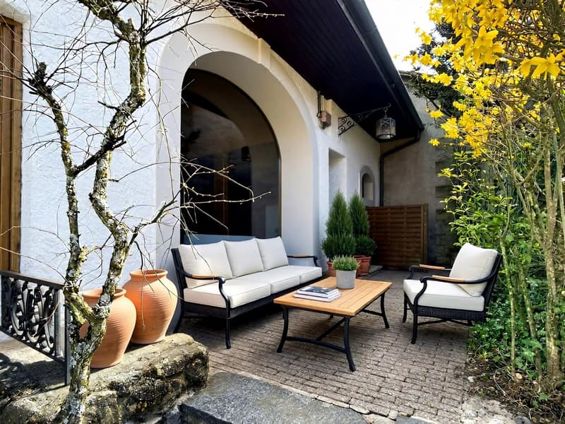 Appartement de charme avec terrasse privative de 25 m² (2)