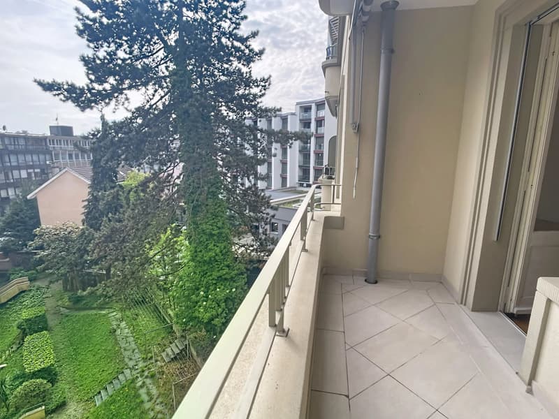 Hyper centre - Appartement de charme de 2,5 pièces au cachet d'antan (4)