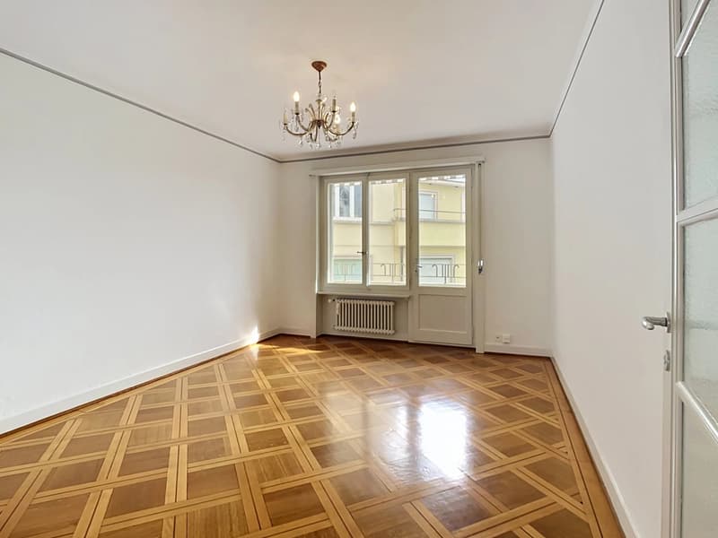 Hyper centre - Appartement de charme de 2,5 pièces au cachet d'antan (2)