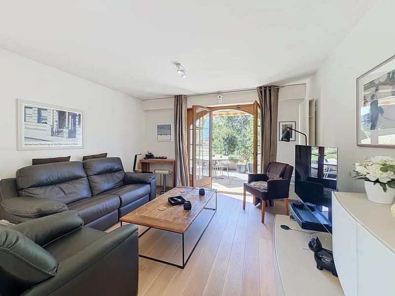 2,5 pièces avec terrasse de 38 m2 - vue lac (11)