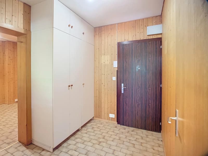 A deux pas du Lac - Appartement de 2,5 pièces à rénover (2)