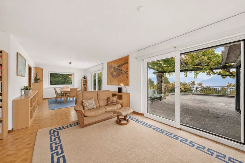 Maison de 6,5 pièces sur 1'654 m² avec vue lac et Alpes (8)