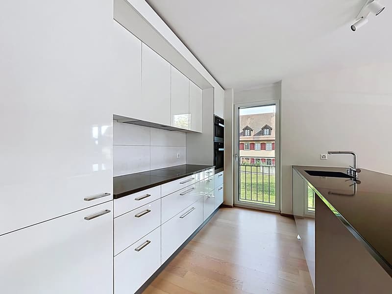Élégant 4,5 pcs de standing avec terrasse de 28 m² (8)