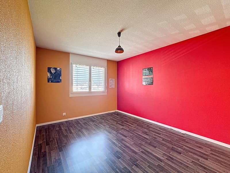 Appartement atypique avec grands espaces de vie et beaucoup de charme (9)