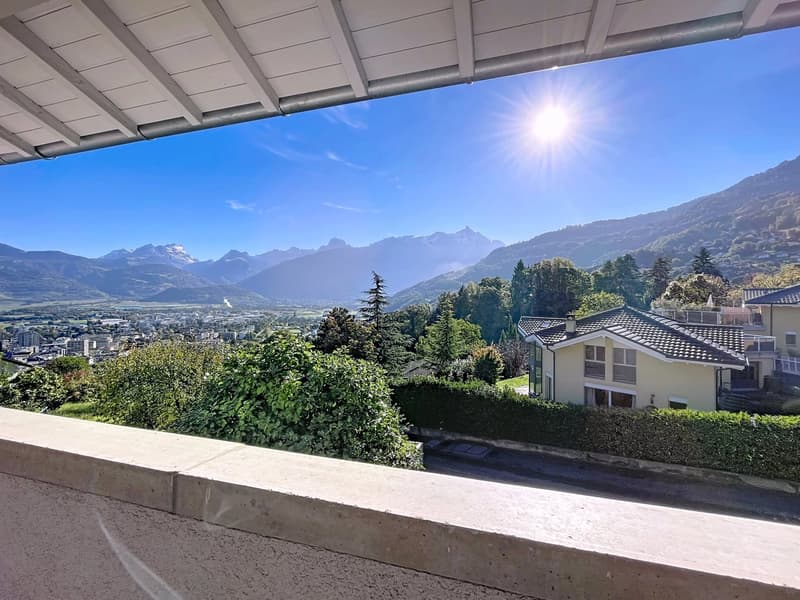 Maison familiale spacieuse dans quartier prisé (10)