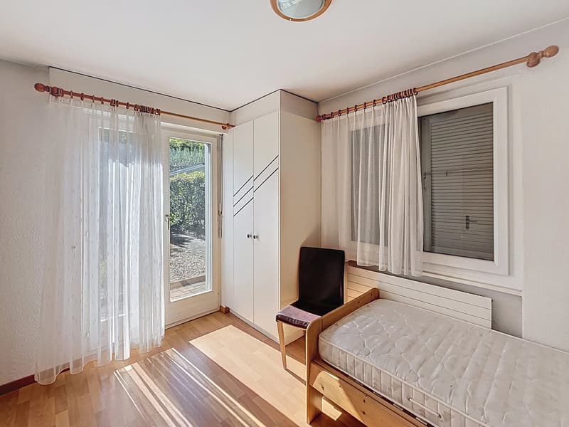 Maison familiale spacieuse dans quartier prisé (5)